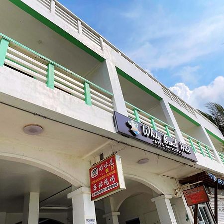 White Beach Hotel Puerto Galera Powered By Cocotel Exterior foto